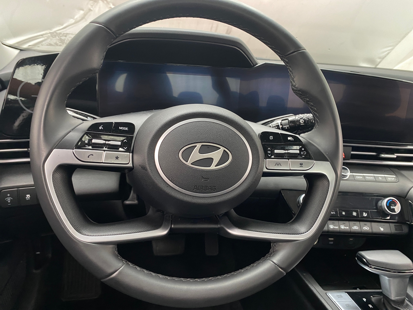 Thumbnail: 2025 Hyundai Elantra - 4