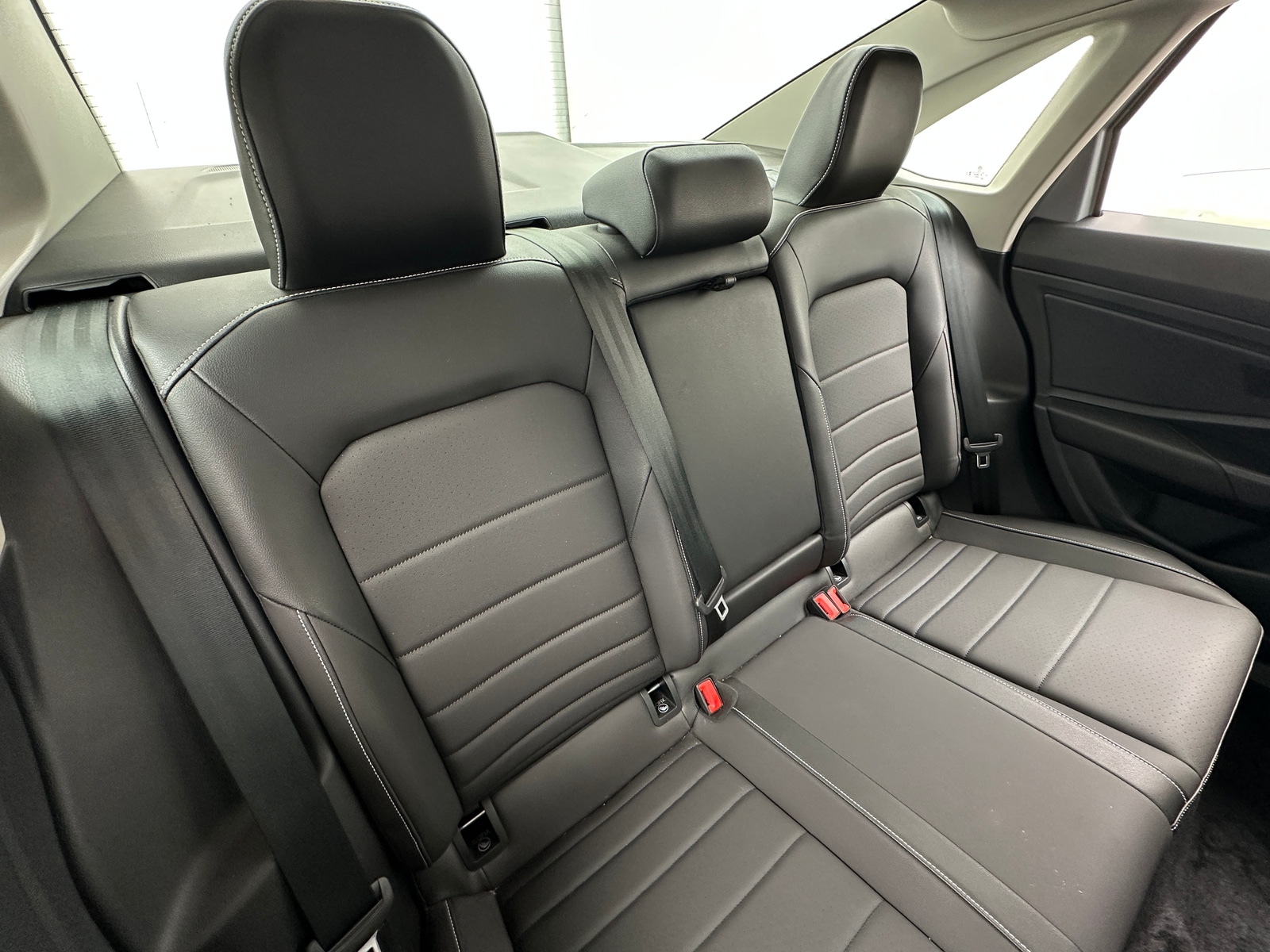 Thumbnail: 2023 Volkswagen Jetta - 5