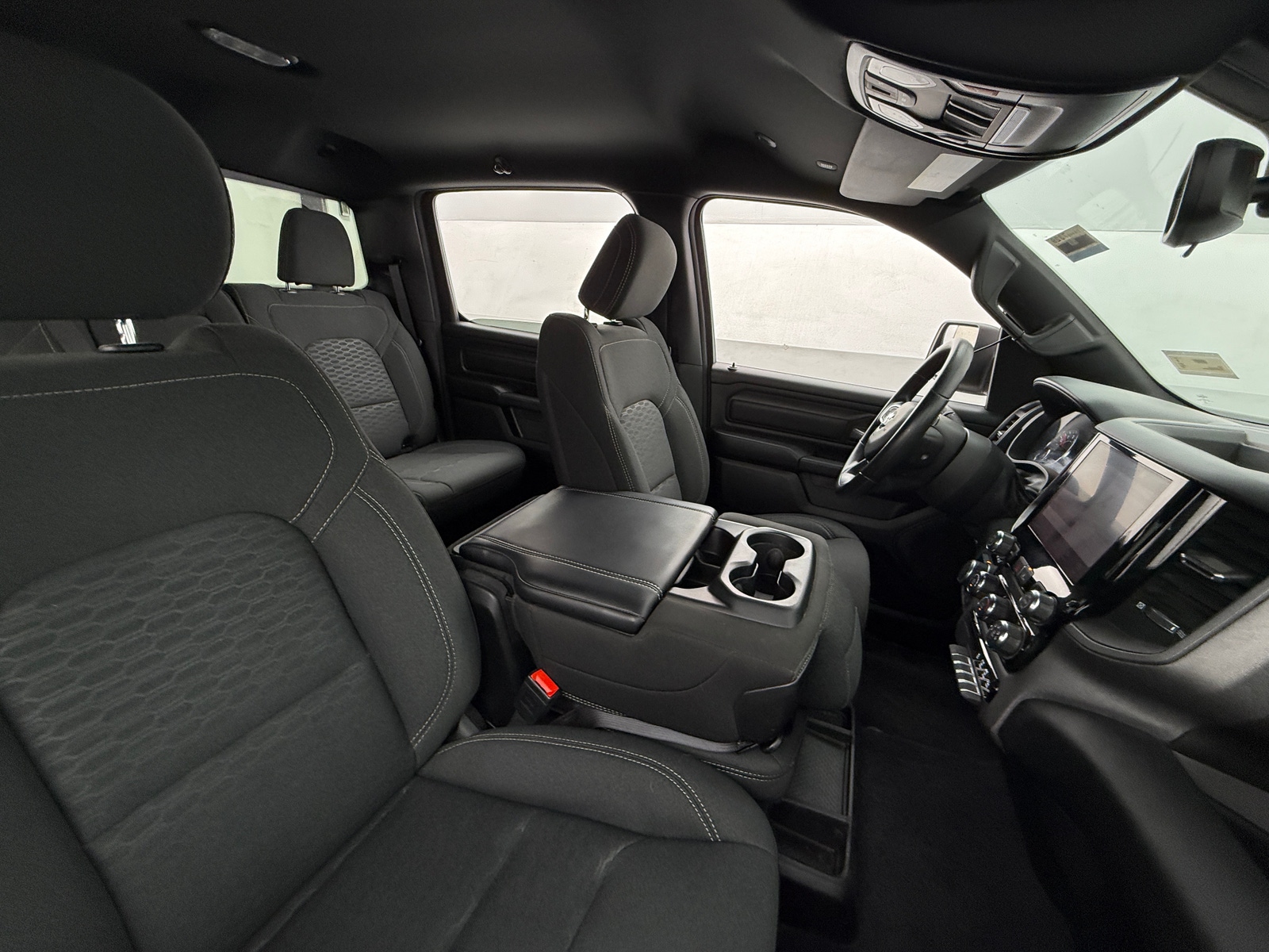 Thumbnail: 2025 RAM 1500 - 2