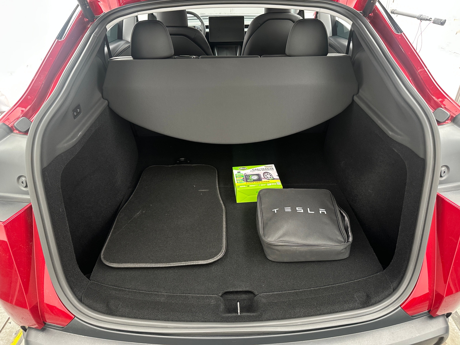 Thumbnail: 2026 Tesla Model Y - 6