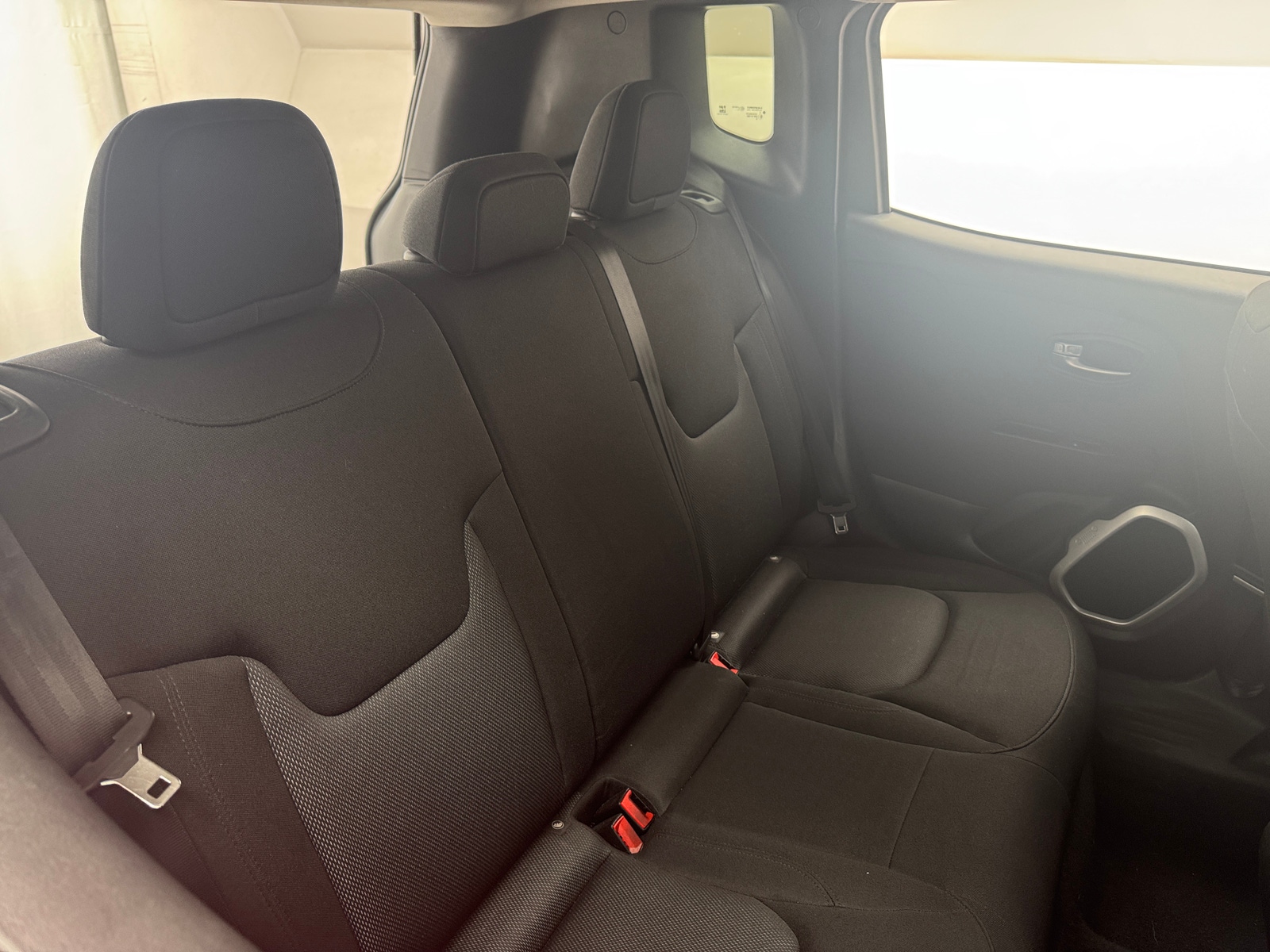 Thumbnail: 2018 Jeep Renegade - 6