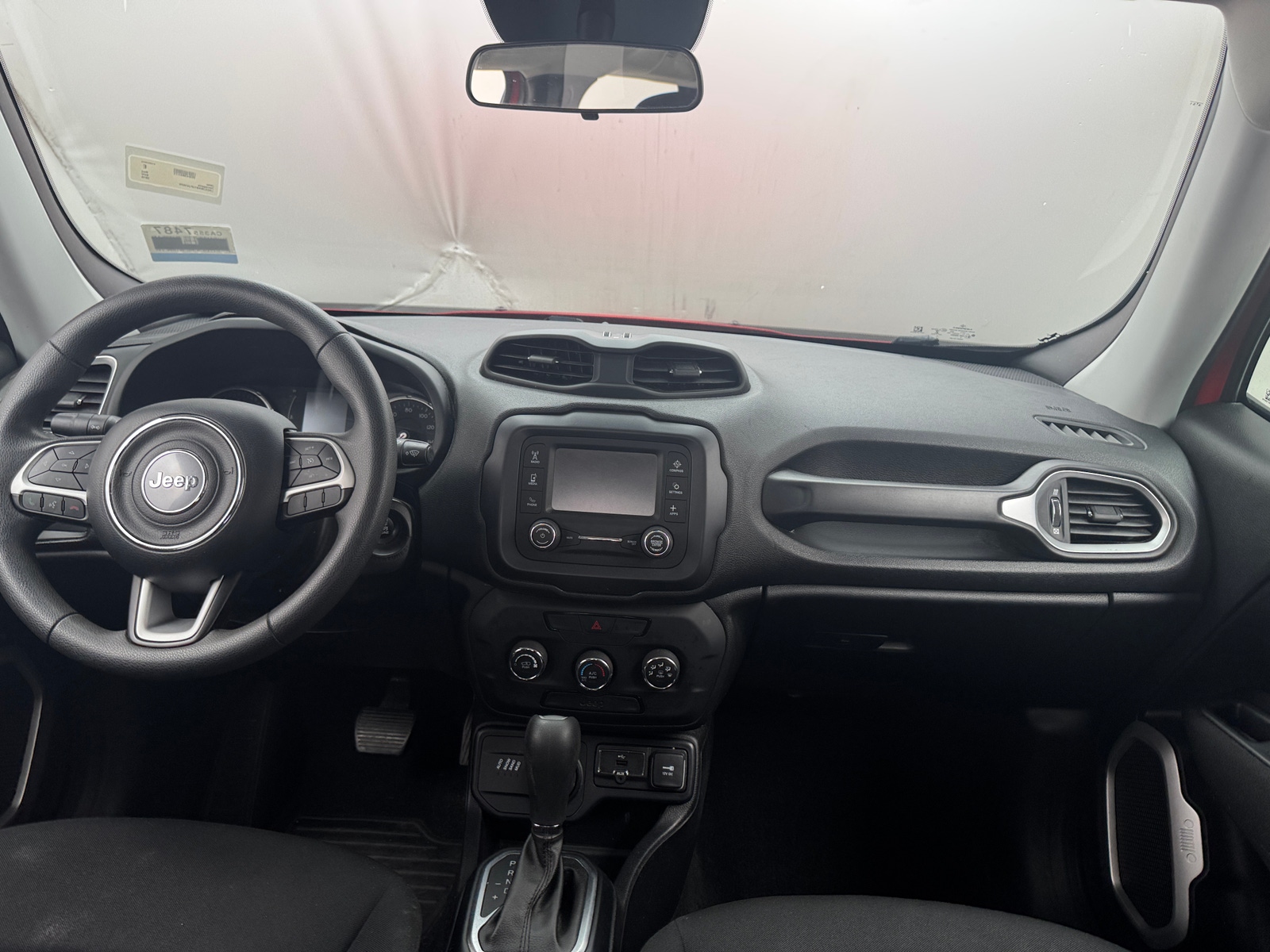 Thumbnail: 2018 Jeep Renegade - 3