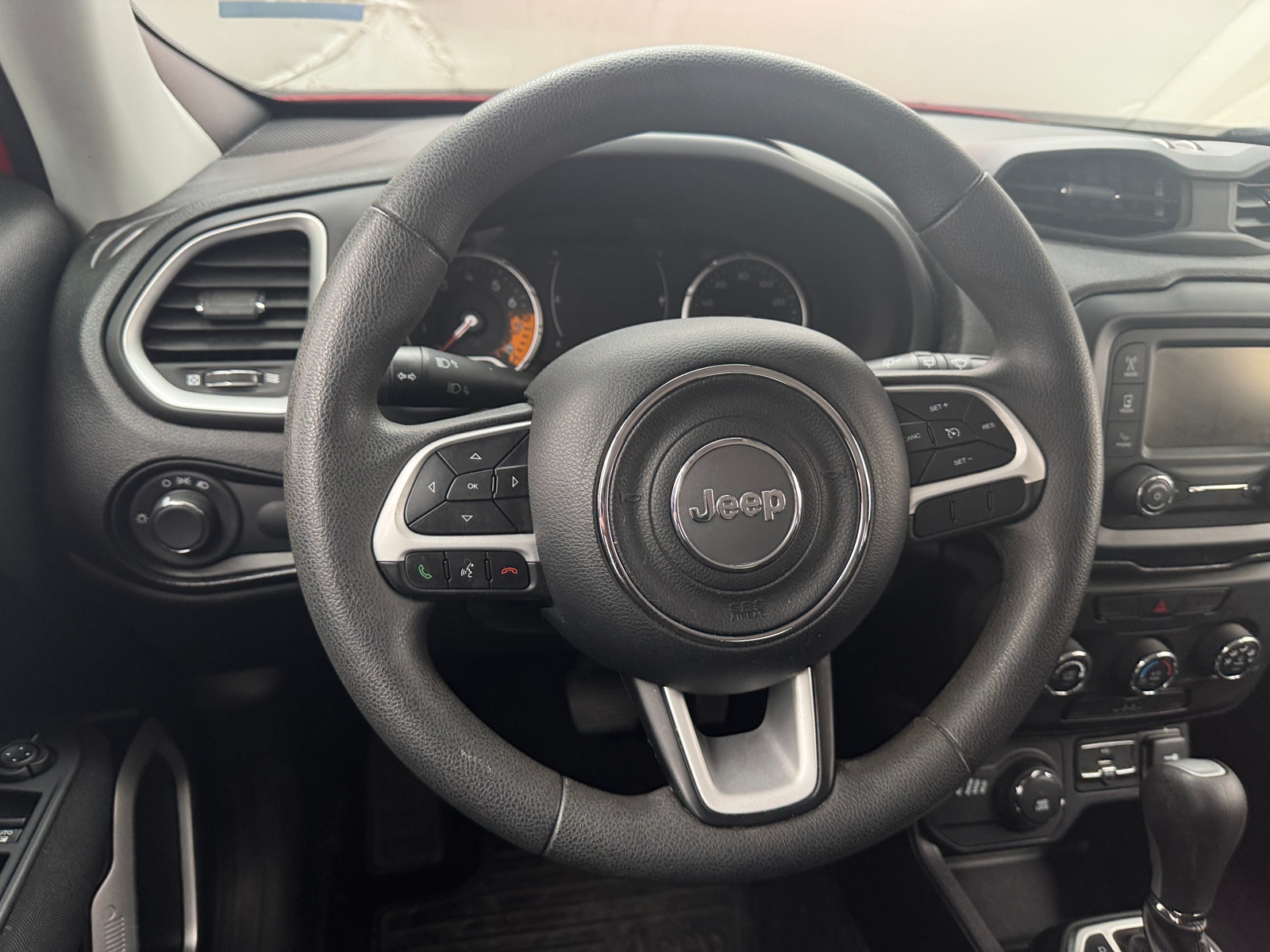 Thumbnail: 2018 Jeep Renegade - 5