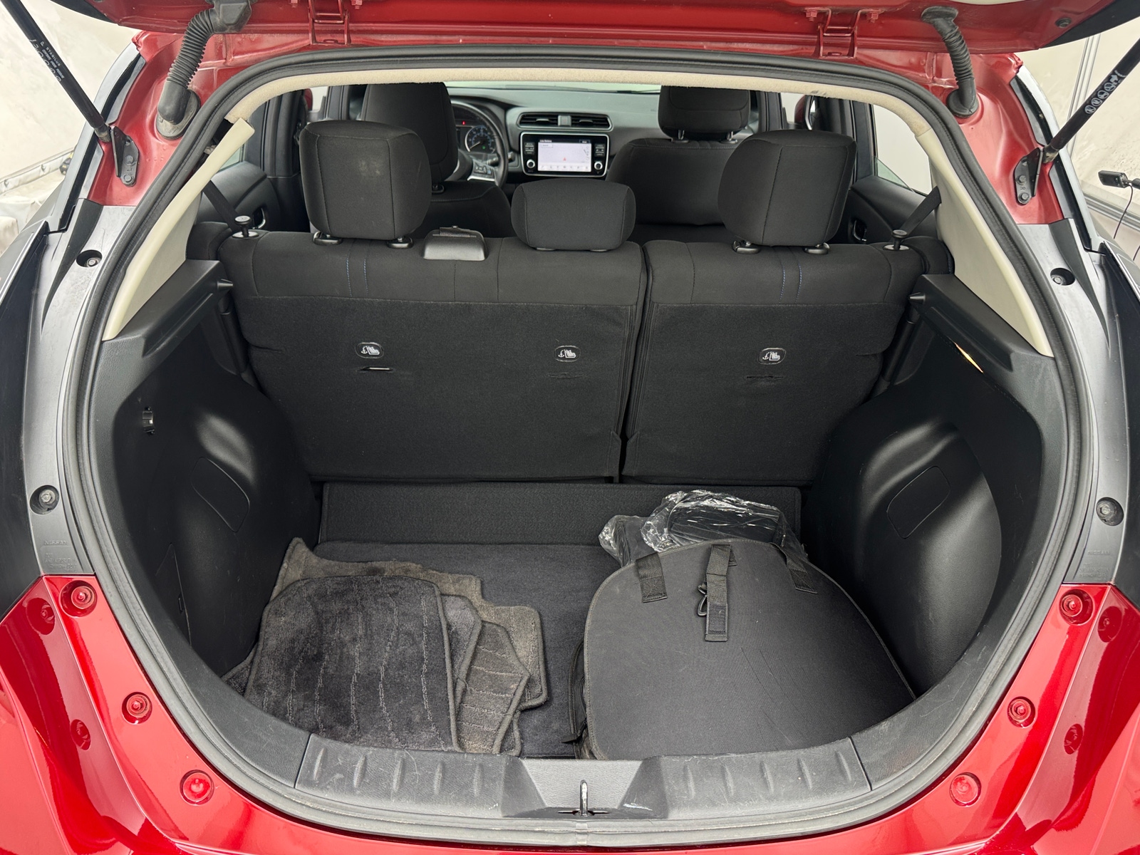 Thumbnail: 2024 Nissan Leaf - 7