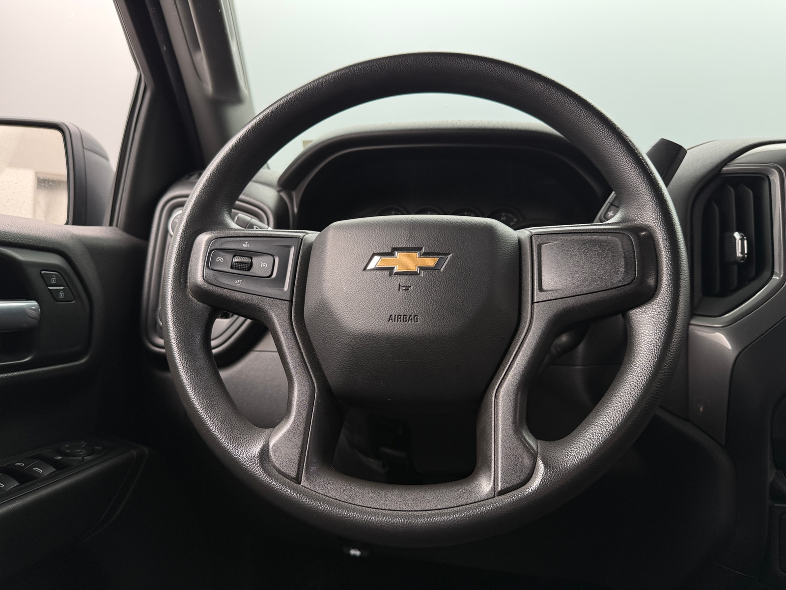 Thumbnail: 2019 Chevrolet Silverado 1500 - 5