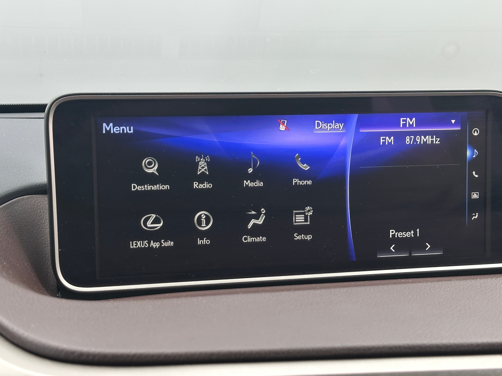 Thumbnail: 2017 Lexus RX - 3