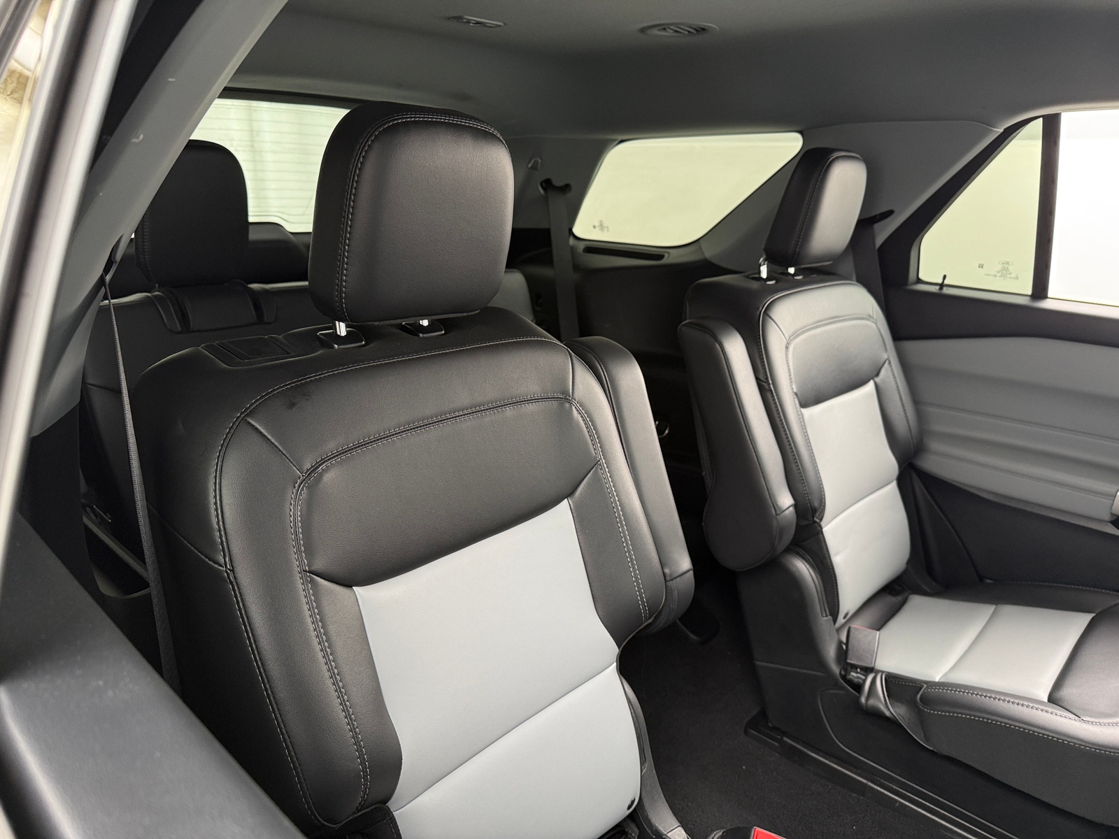 Thumbnail: 2023 Ford Explorer - 5