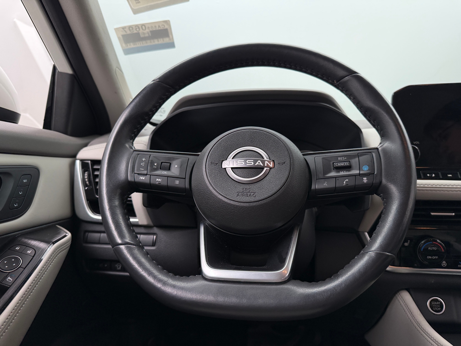 Thumbnail: 2023 Nissan Rogue - 4