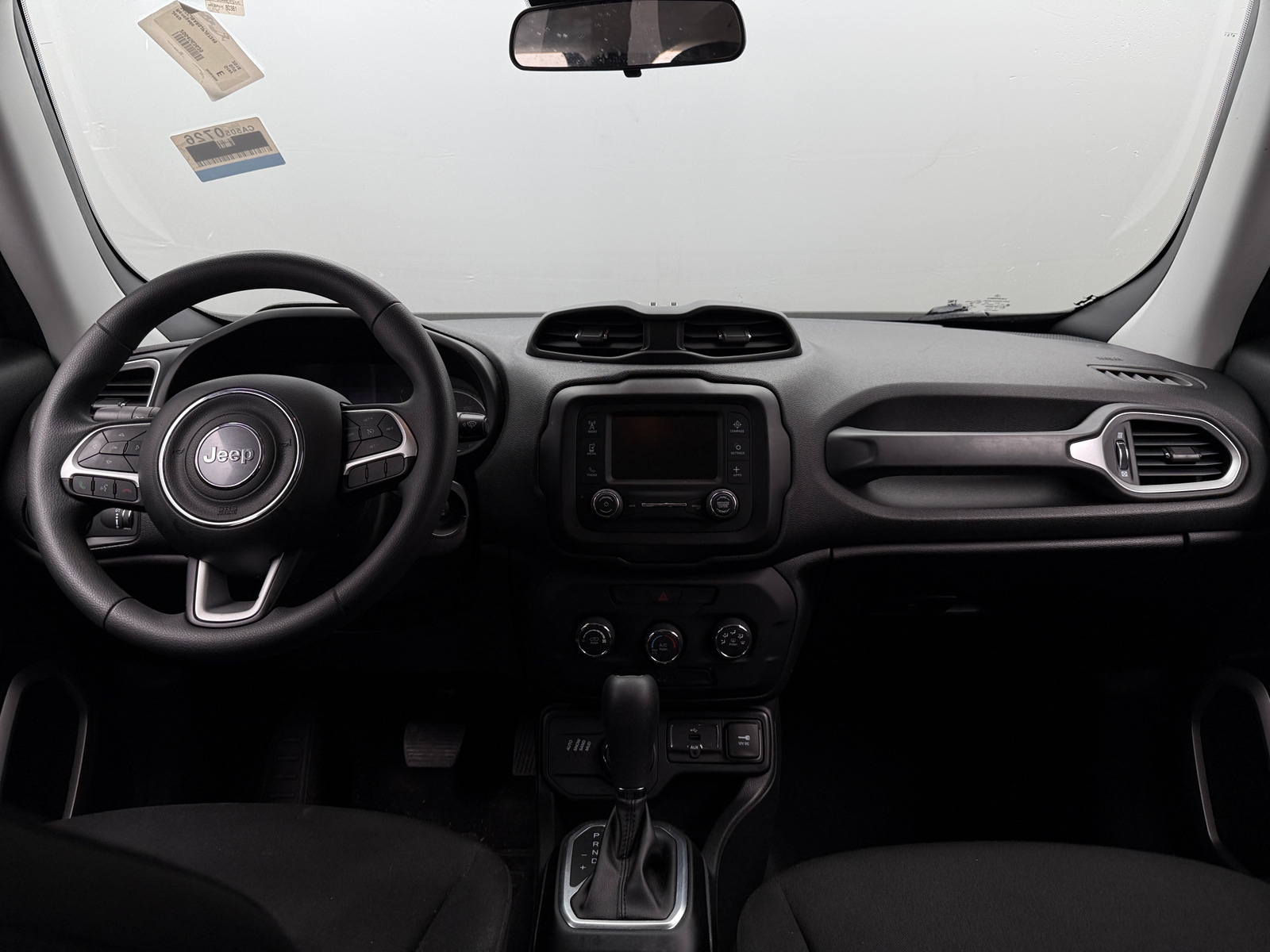 Thumbnail: 2018 Jeep Renegade - 3