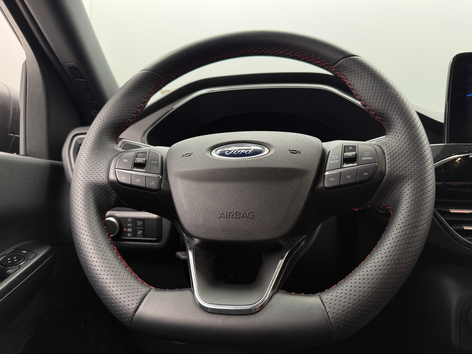 Thumbnail: 2025 Ford Escape - 5