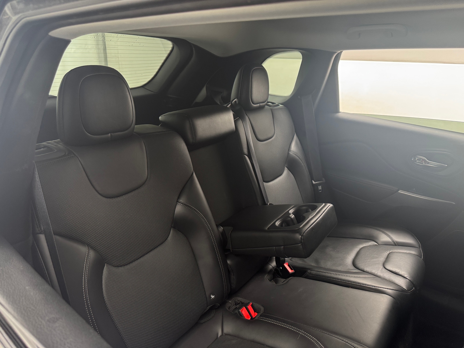 Thumbnail: 2019 Jeep Cherokee - 5