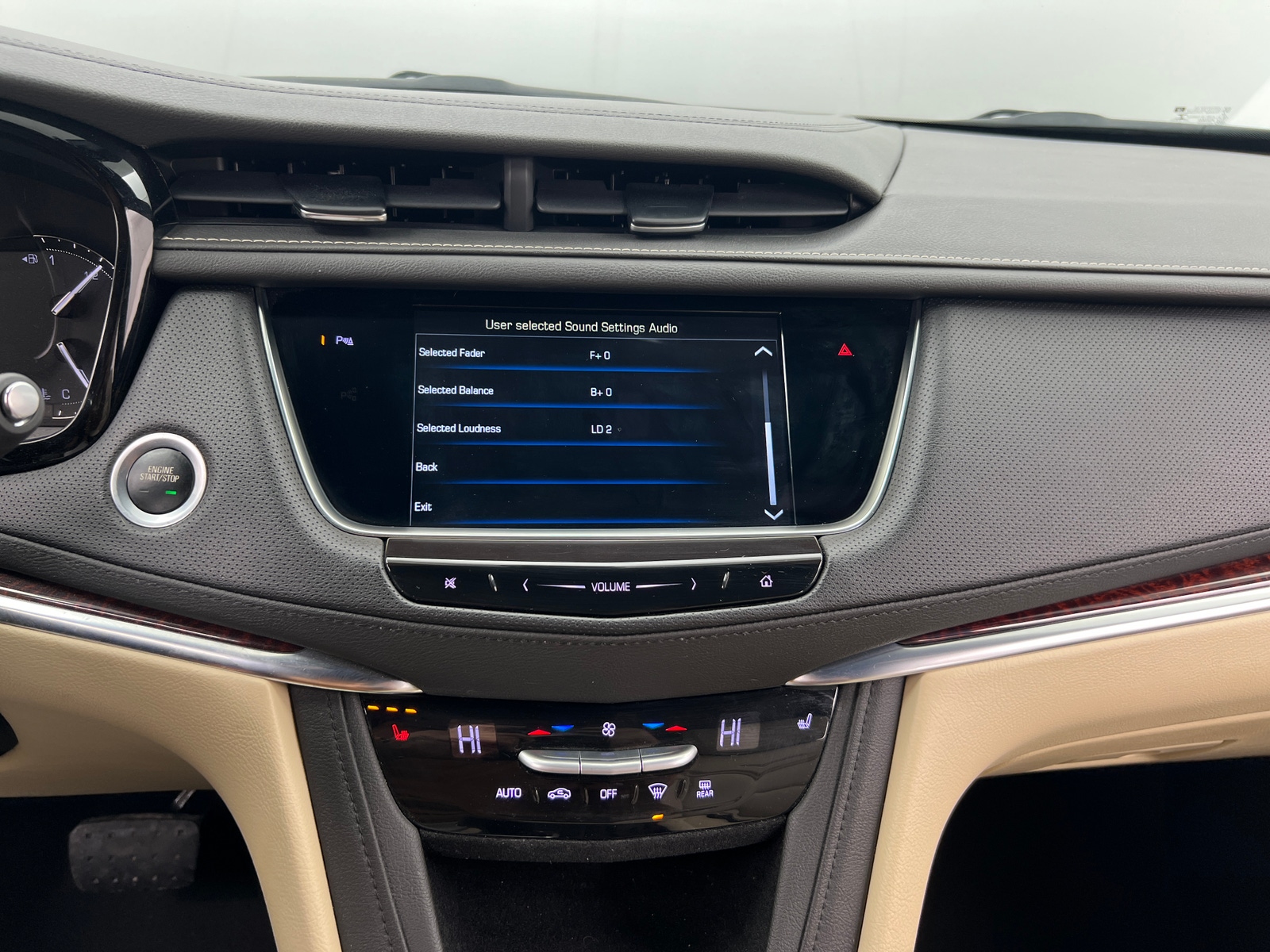 Thumbnail: 2018 Cadillac XT5 - 3