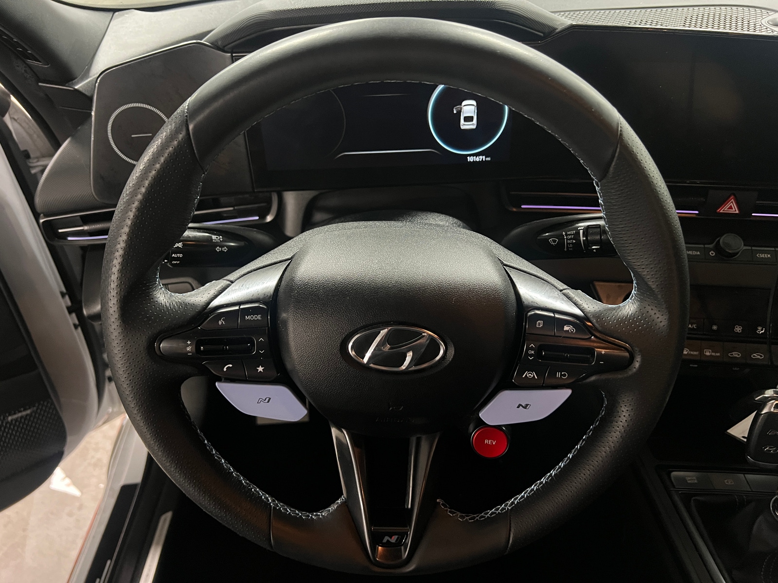 Thumbnail: 2023 Hyundai Elantra - 5