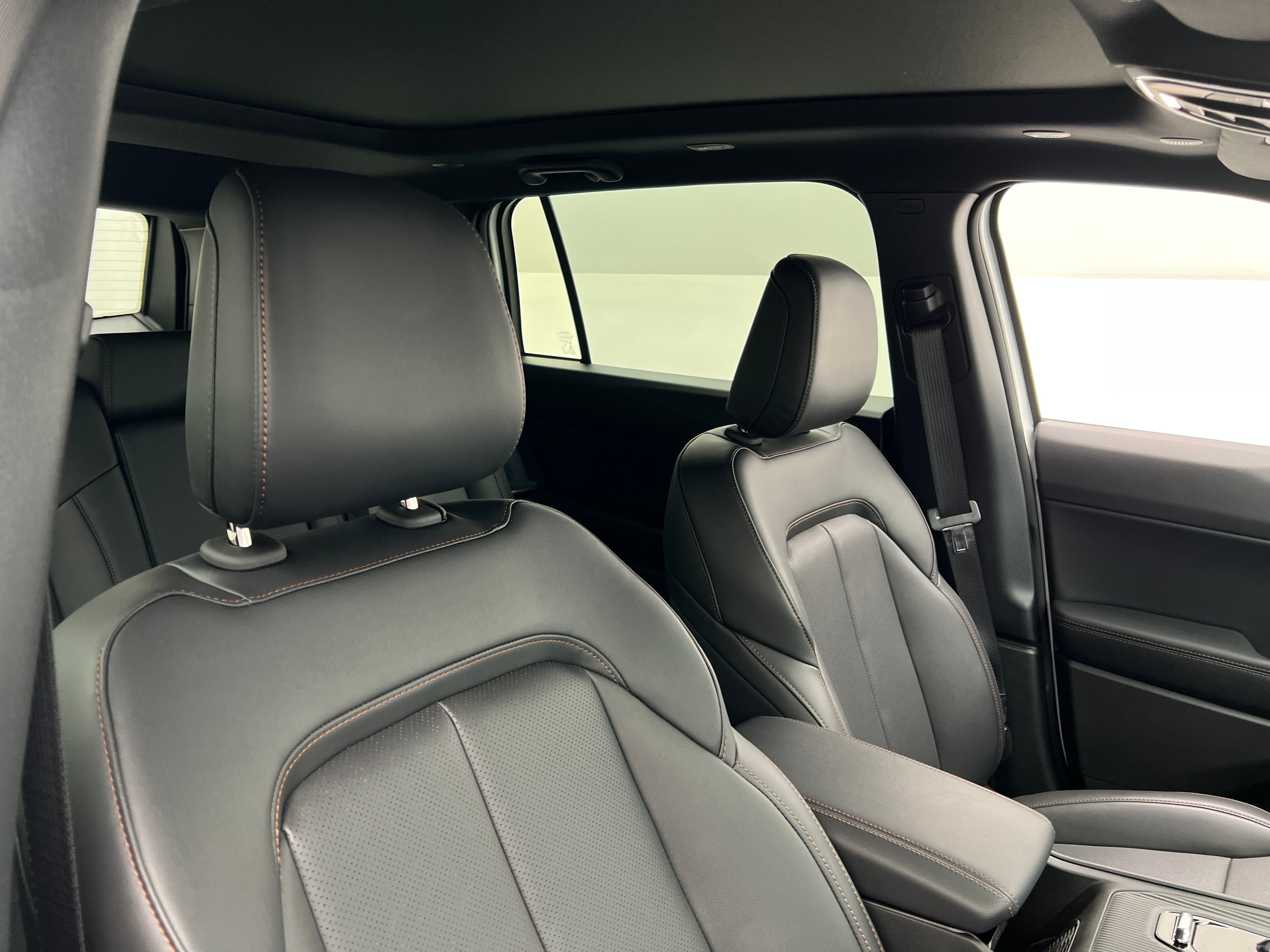 2026 Jeep Cherokee Limited HEV 4X4's photo
