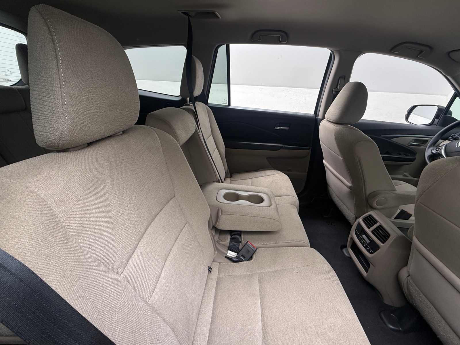 Thumbnail: 2016 Honda Pilot - 6