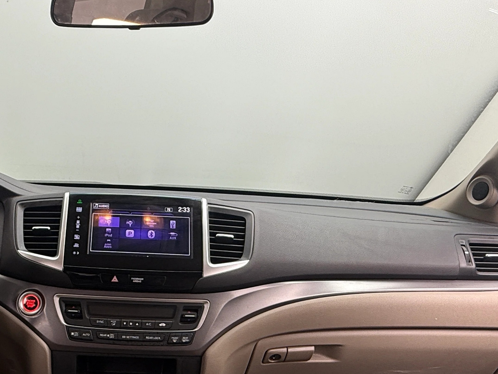 Thumbnail: 2016 Honda Pilot - 3