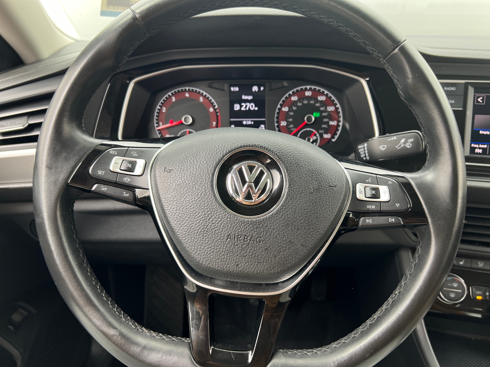 Thumbnail: 2019 Volkswagen Jetta - 4