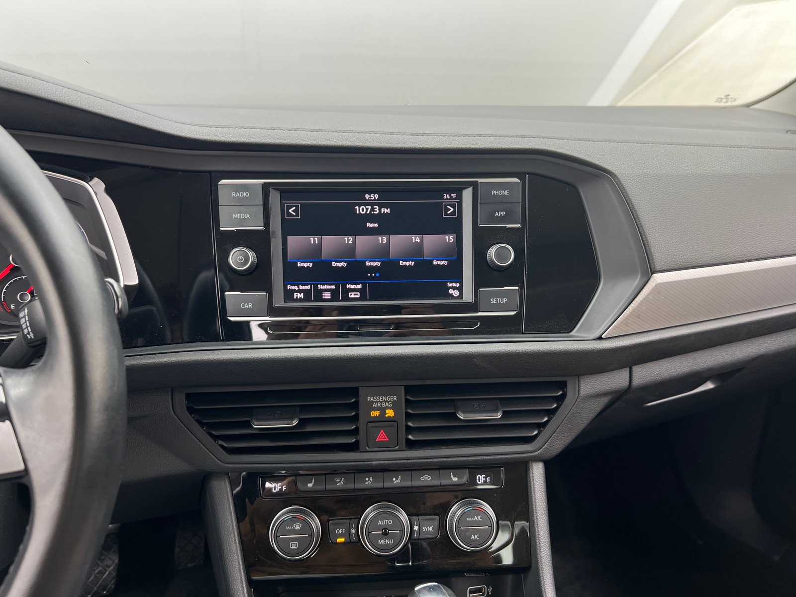 Thumbnail: 2019 Volkswagen Jetta - 3