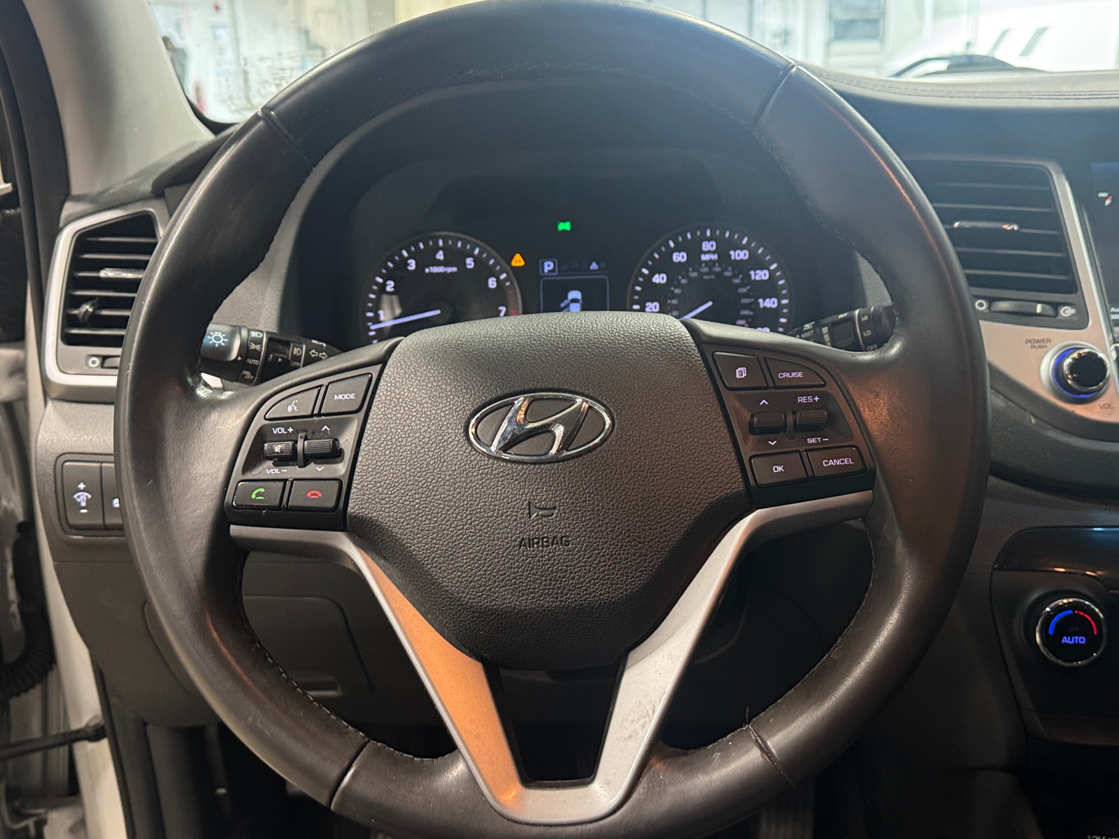 Thumbnail: 2017 Hyundai Tucson - 4