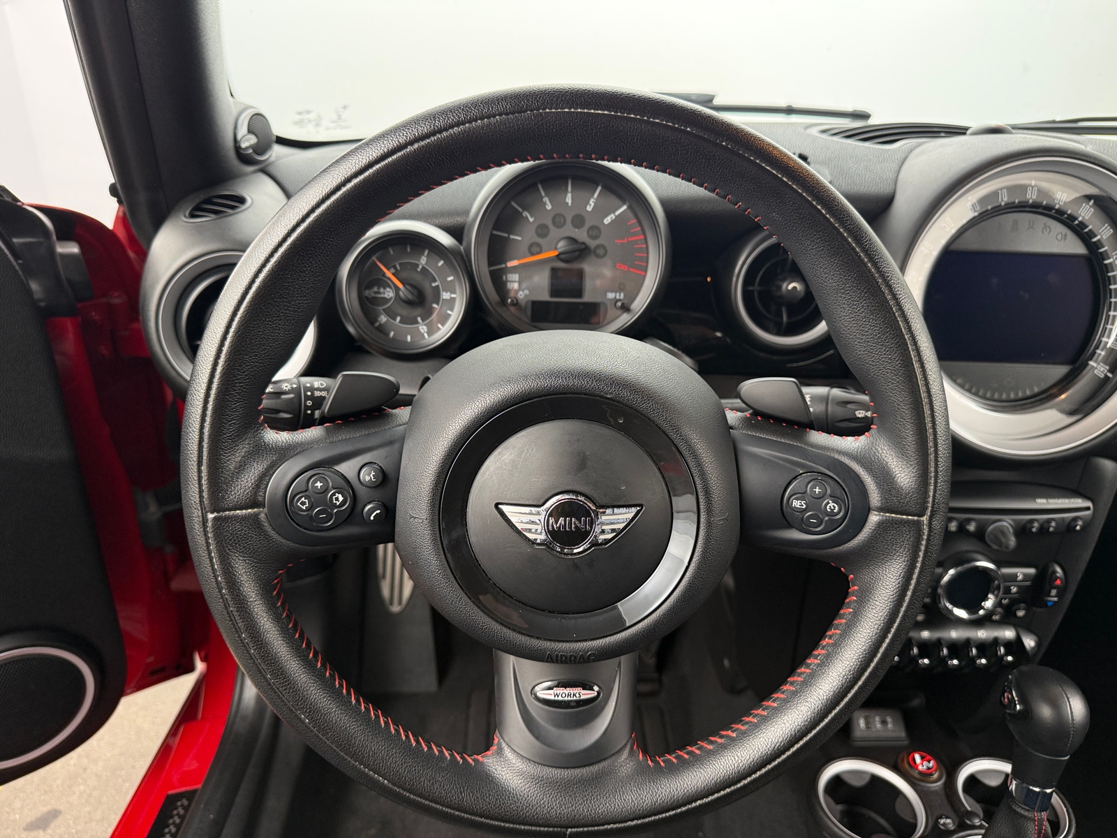 Thumbnail: 2015 MINI Cooper Convertible - 5