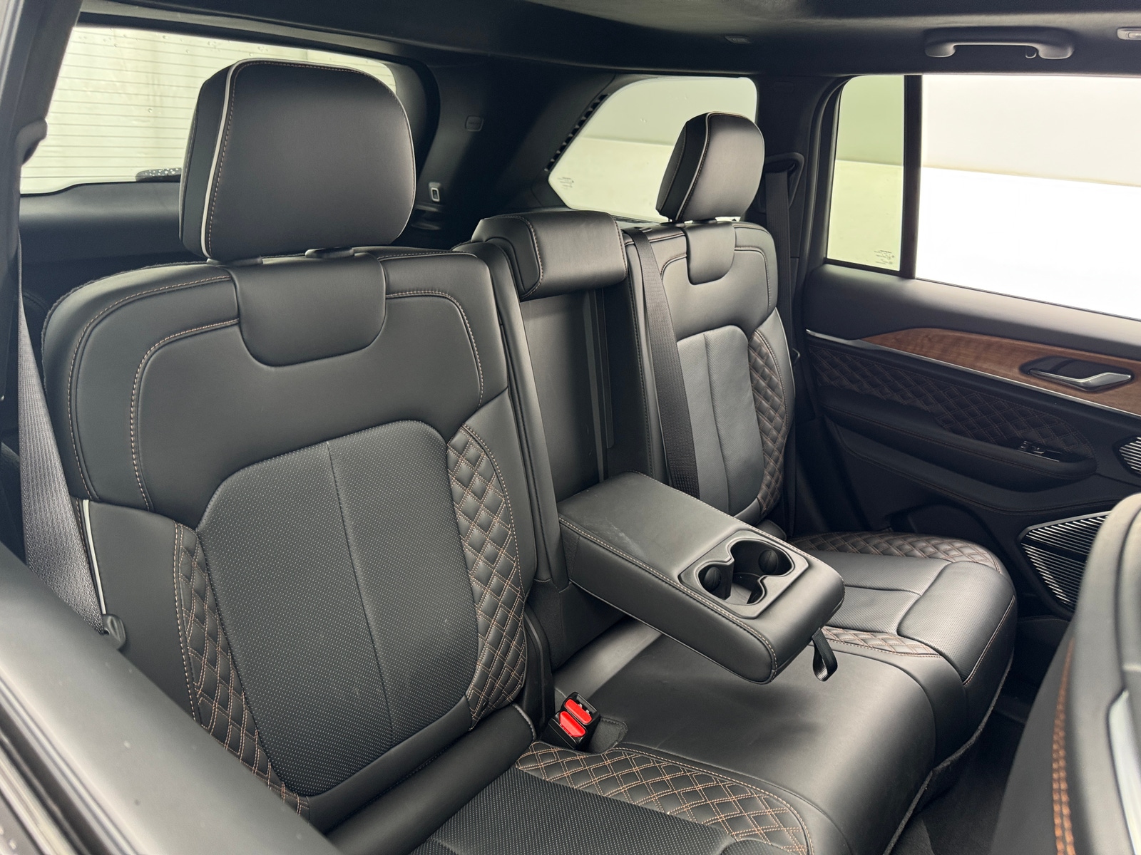 Thumbnail: 2025 Jeep Grand Cherokee - 5