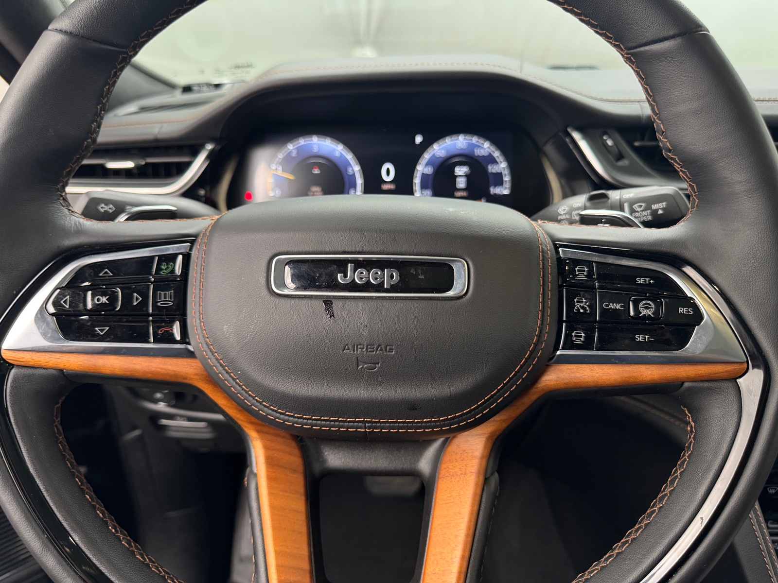 Thumbnail: 2025 Jeep Grand Cherokee - 4