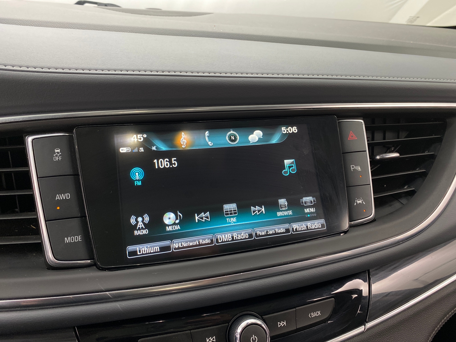 Thumbnail: 2019 Buick Enclave - 3