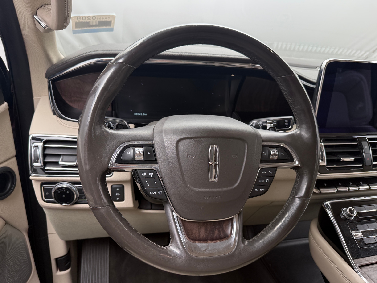 Thumbnail: 2018 Lincoln Navigator L - 4