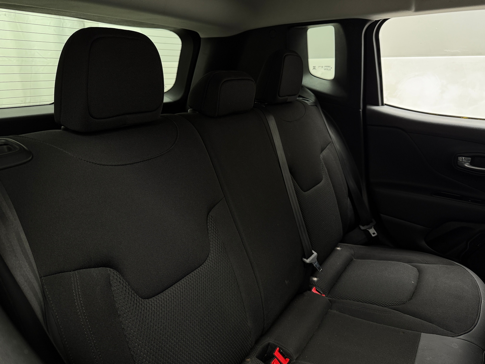 Thumbnail: 2018 Jeep Renegade - 6