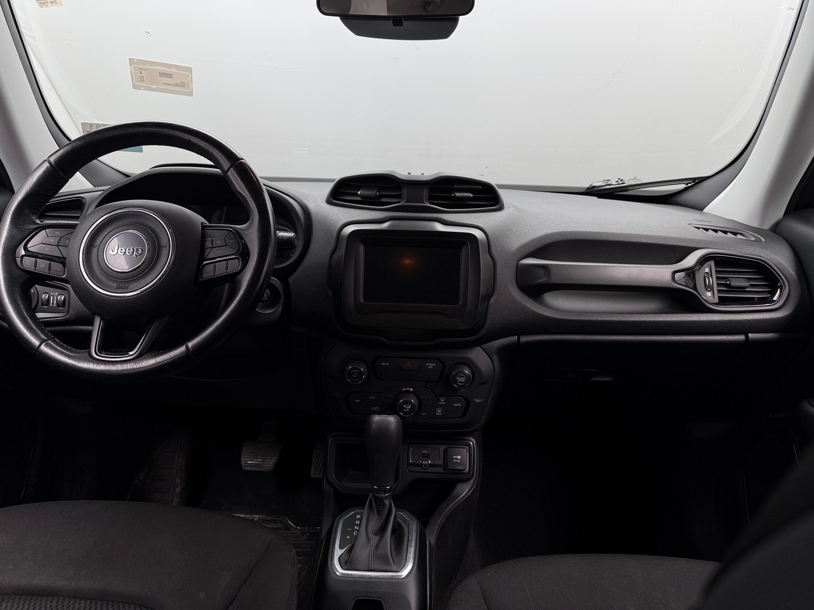 Thumbnail: 2018 Jeep Renegade - 3