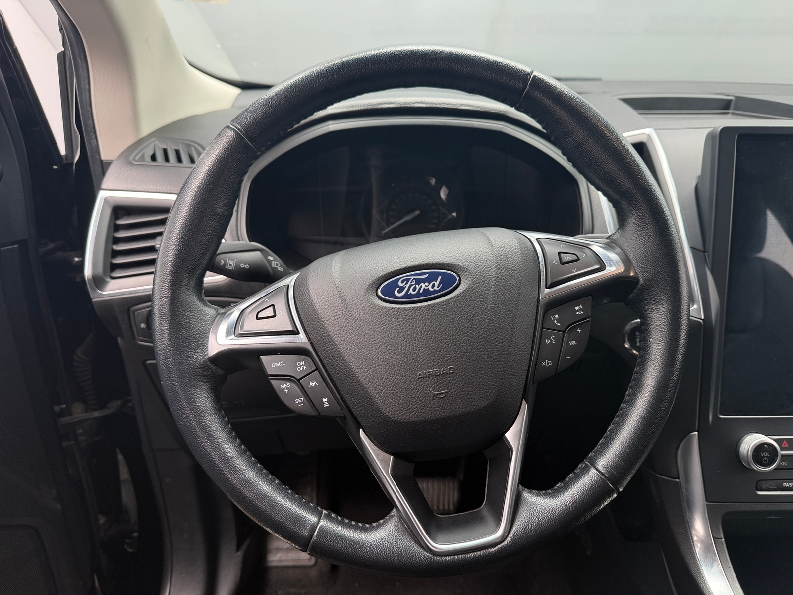 Thumbnail: 2022 Ford Edge - 4