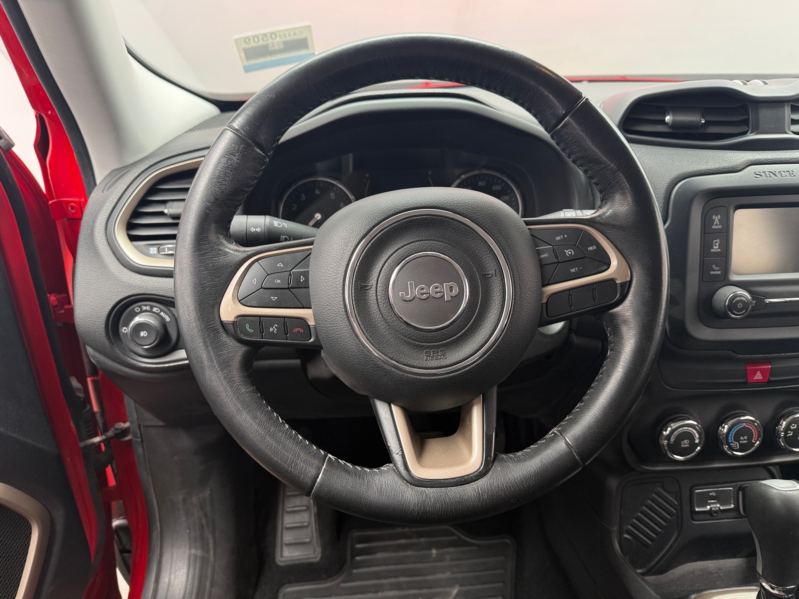 Thumbnail: 2016 Jeep Renegade - 5