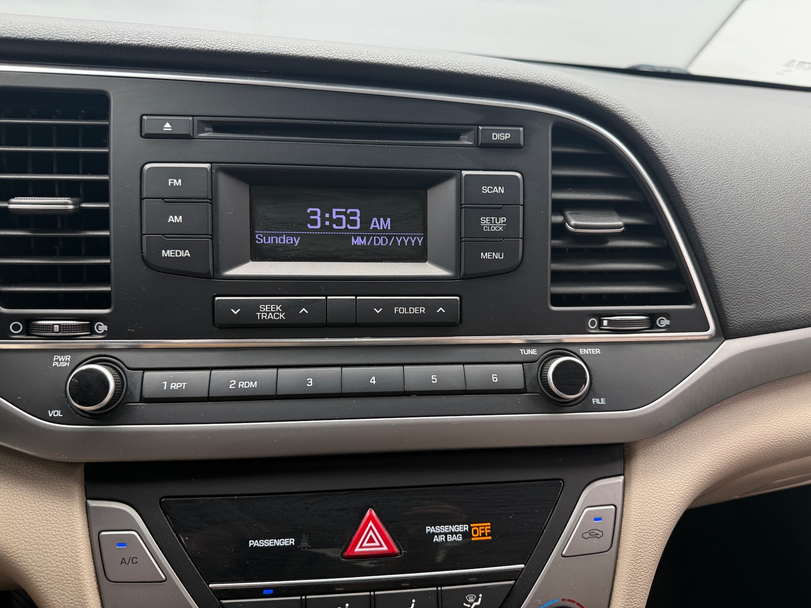 Thumbnail: 2018 Hyundai Elantra - 4