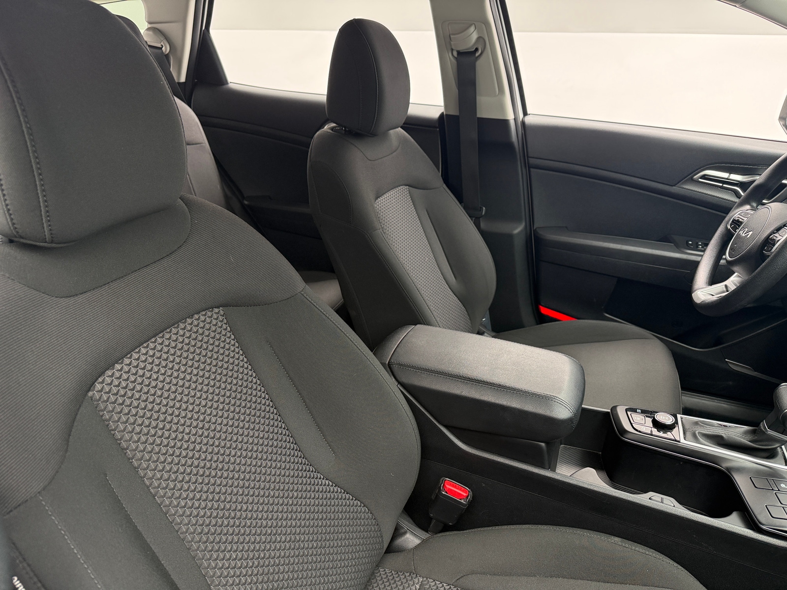 Thumbnail: 2025 Kia Sportage - 2