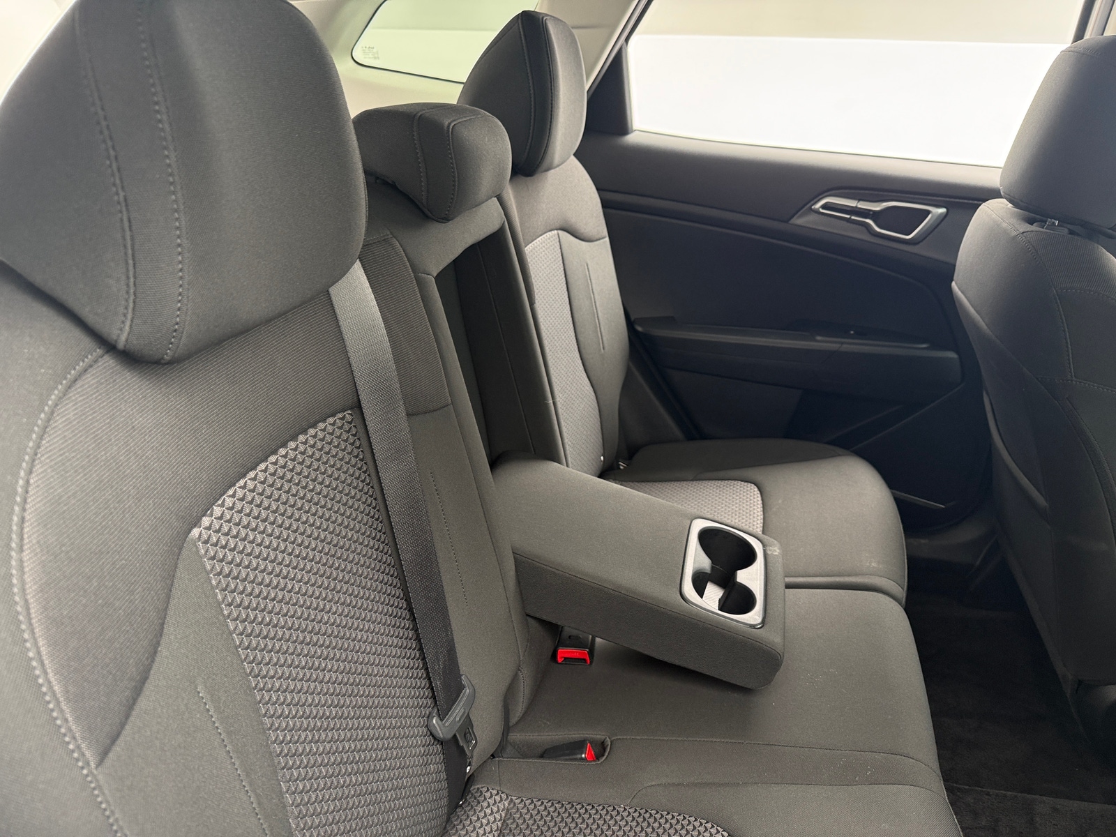 Thumbnail: 2025 Kia Sportage - 6