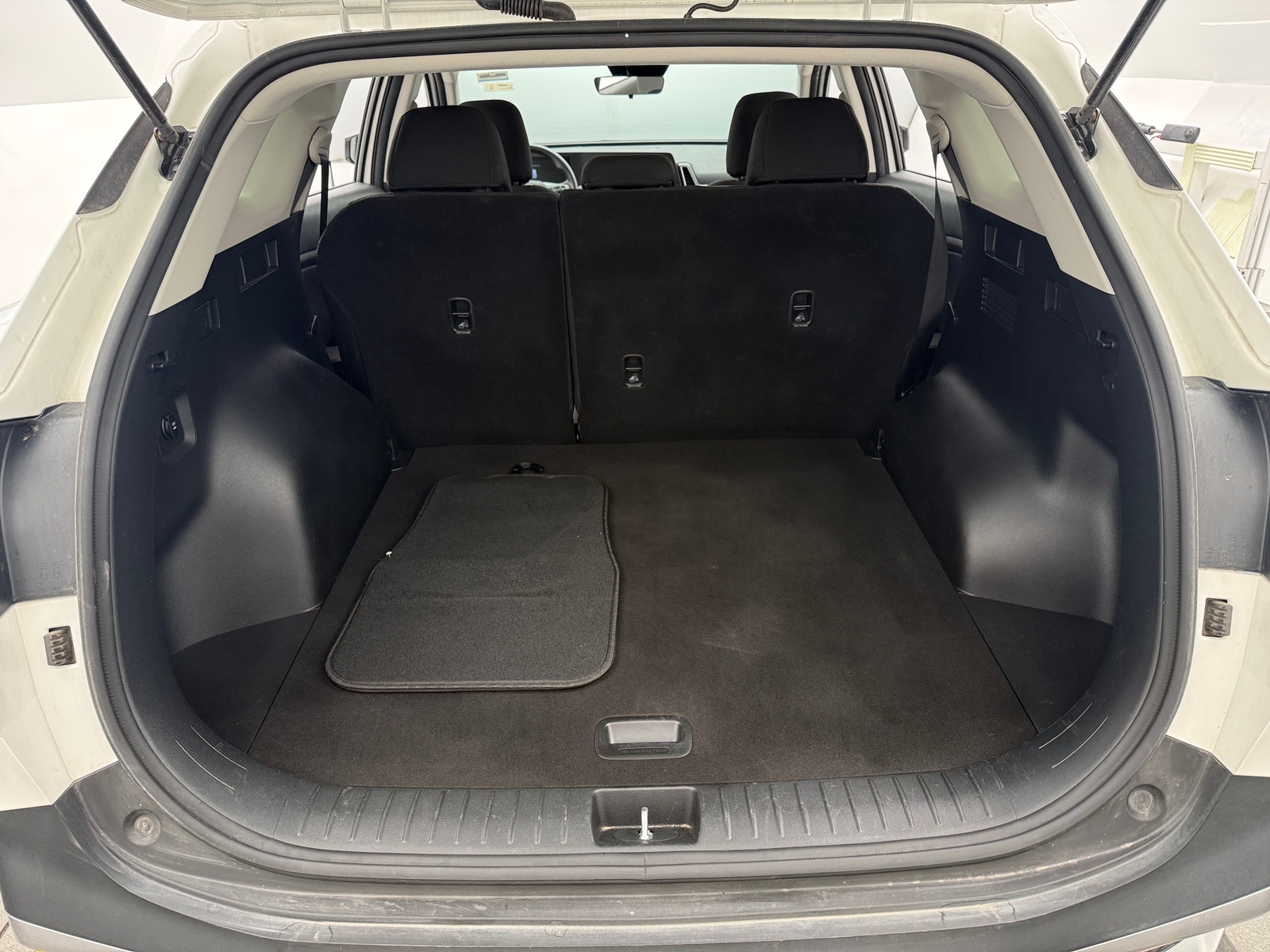 Thumbnail: 2025 Kia Sportage - 7