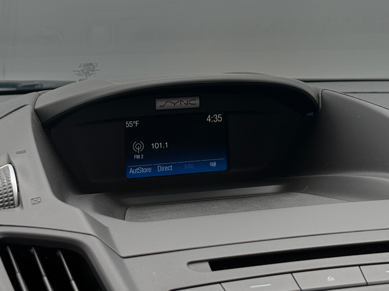 Thumbnail: 2017 Ford Escape - 4