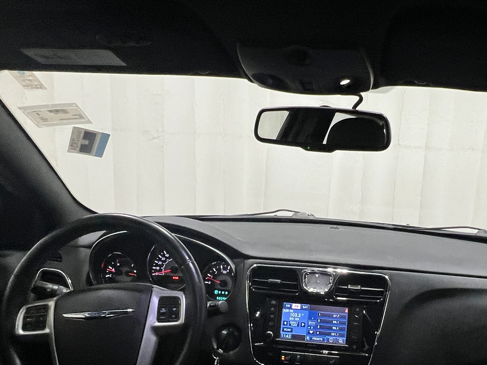 Thumbnail: 2012 Chrysler 200 - 3