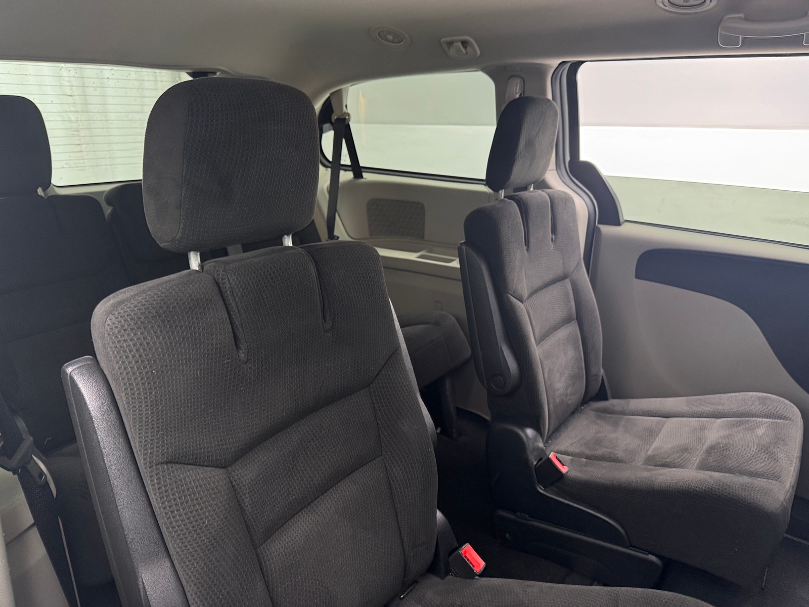 Thumbnail: 2016 Dodge Grand Caravan - 6