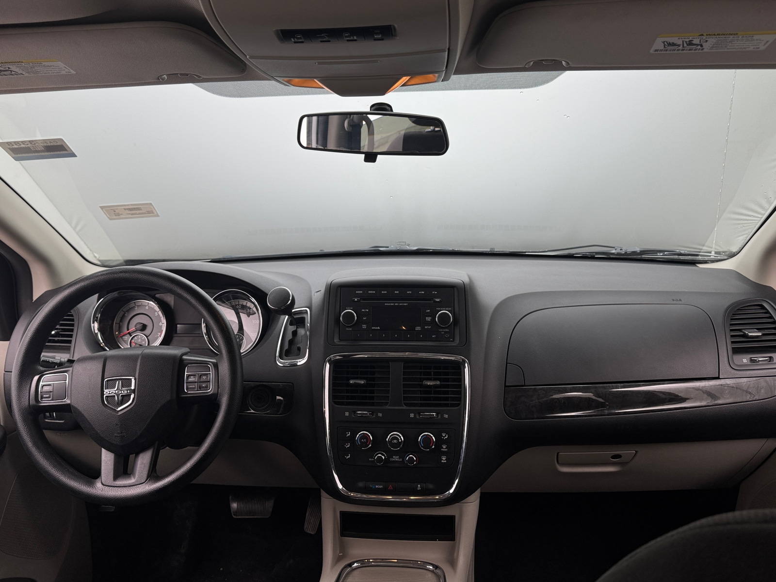 Thumbnail: 2016 Dodge Grand Caravan - 3