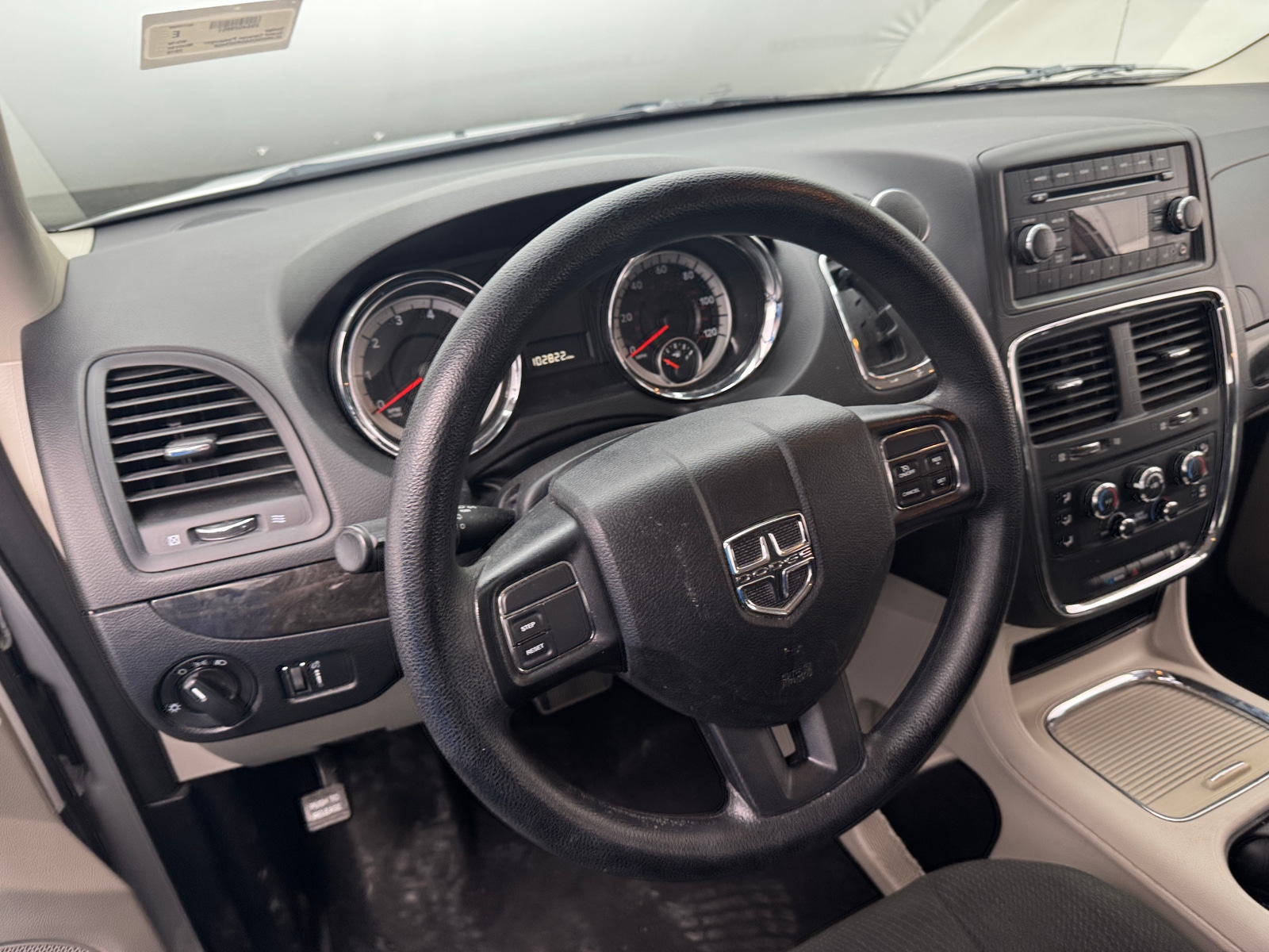 Thumbnail: 2016 Dodge Grand Caravan - 5