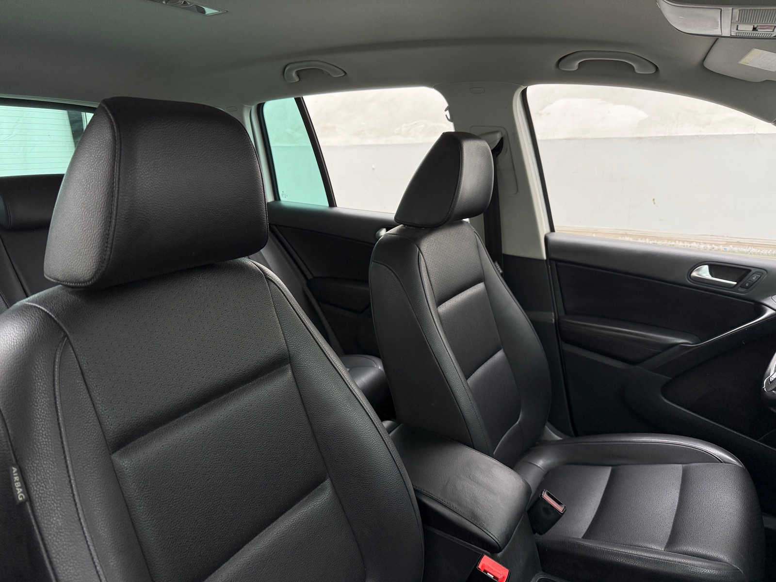 Thumbnail: 2014 Volkswagen Tiguan - 2