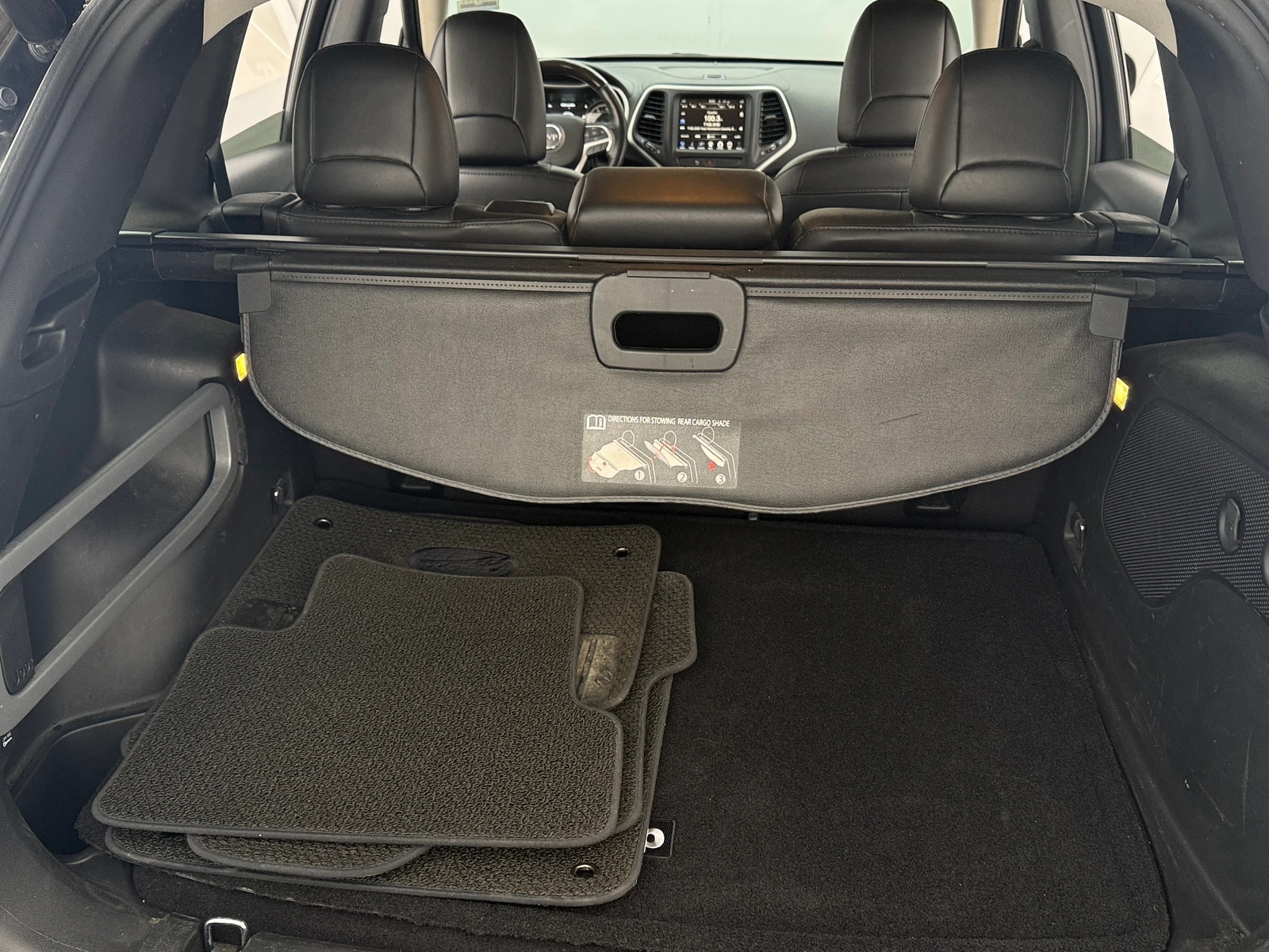 Thumbnail: 2016 Jeep Cherokee - 6