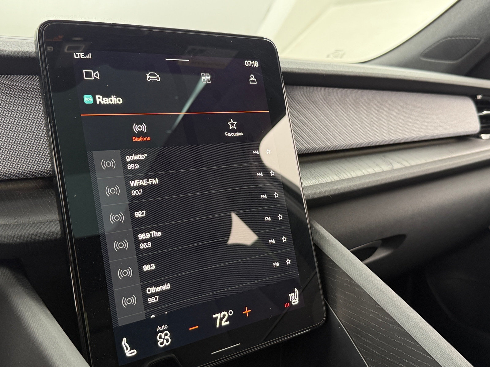 Thumbnail: 2022 Polestar 2 - 4