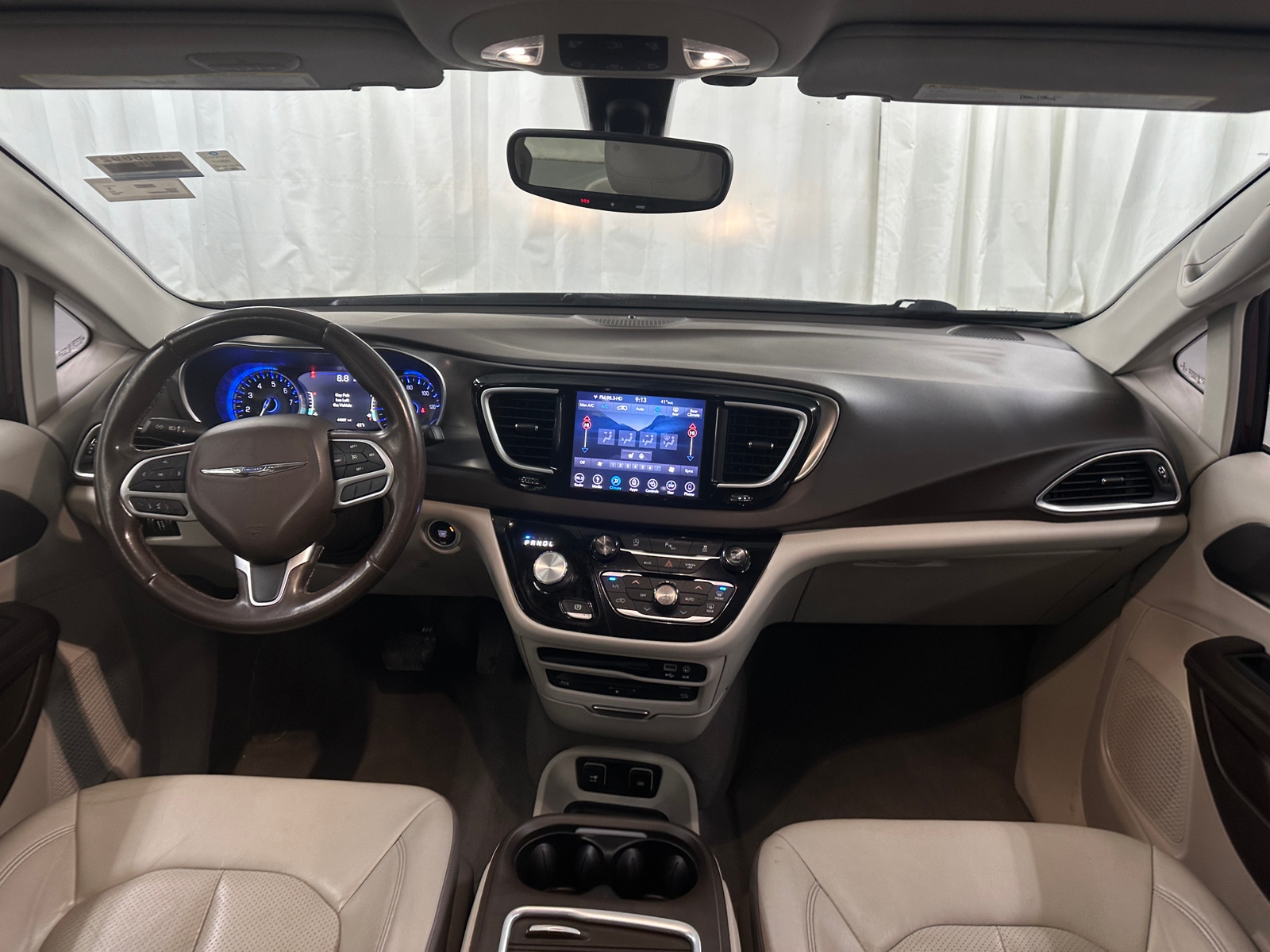 Thumbnail: 2018 Chrysler Pacifica - 2