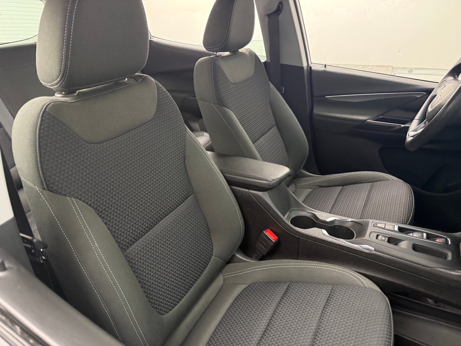 Thumbnail: 2023 Chevrolet Bolt EV - 2