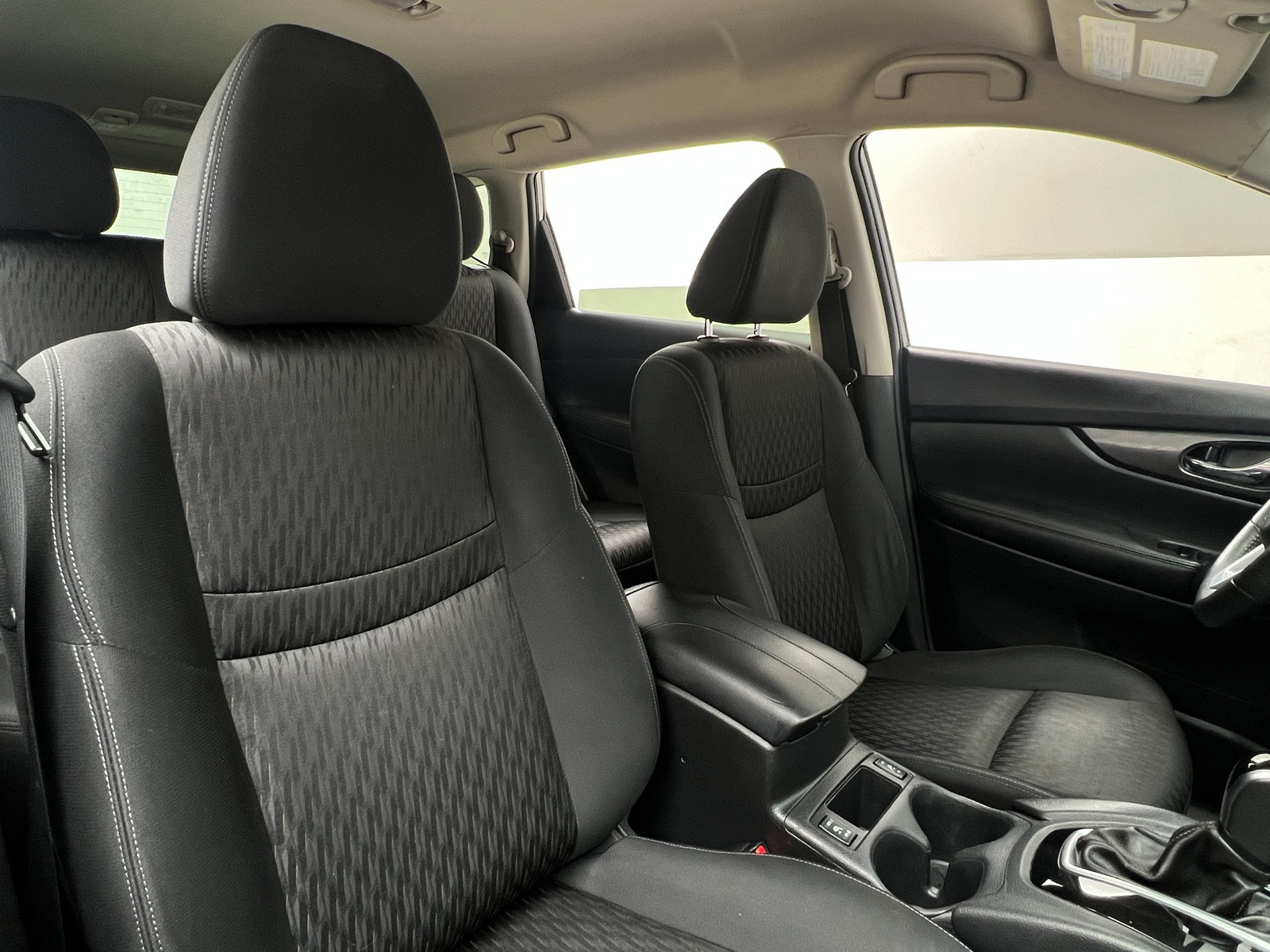 Thumbnail: 2019 Nissan Rogue - 2