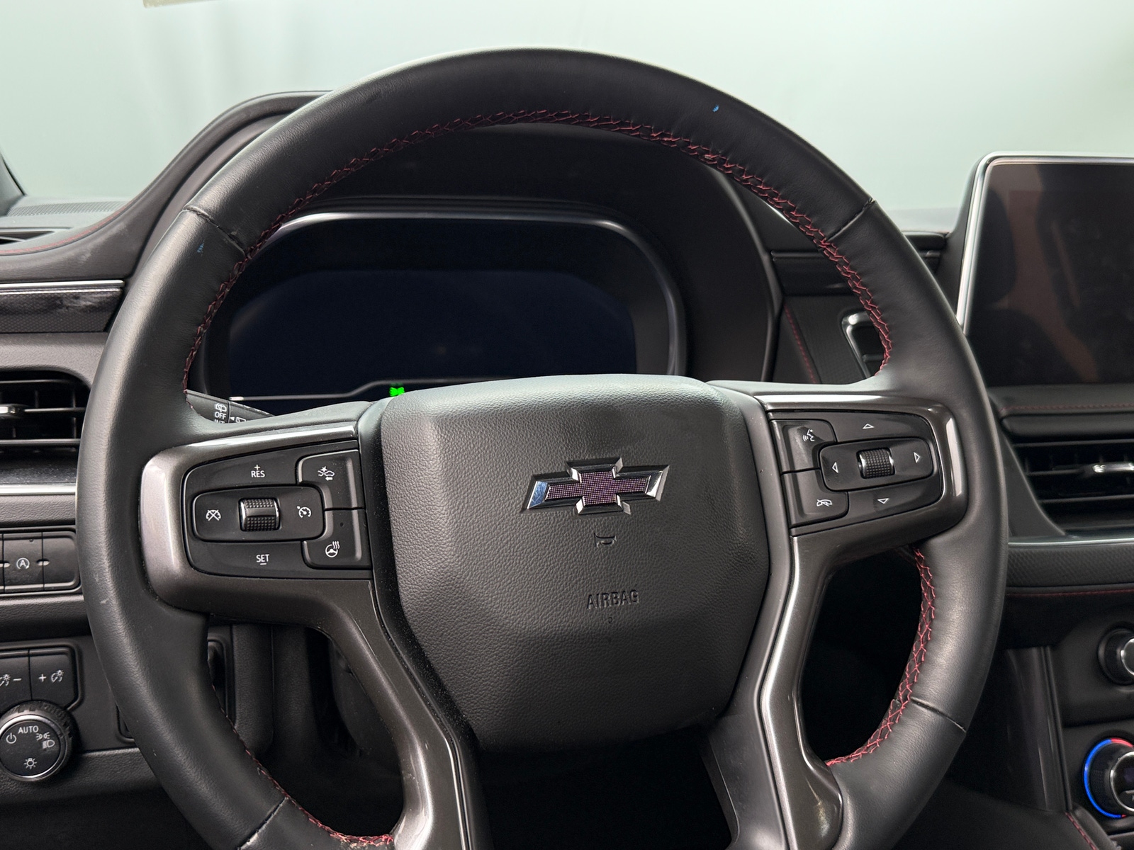 Thumbnail: 2024 Chevrolet Tahoe - 5