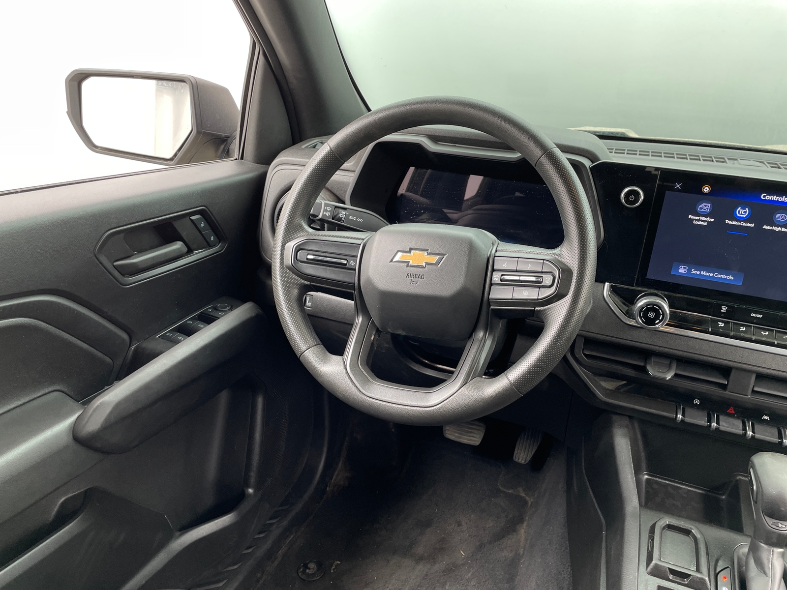 Thumbnail: 2024 Chevrolet Colorado - 5