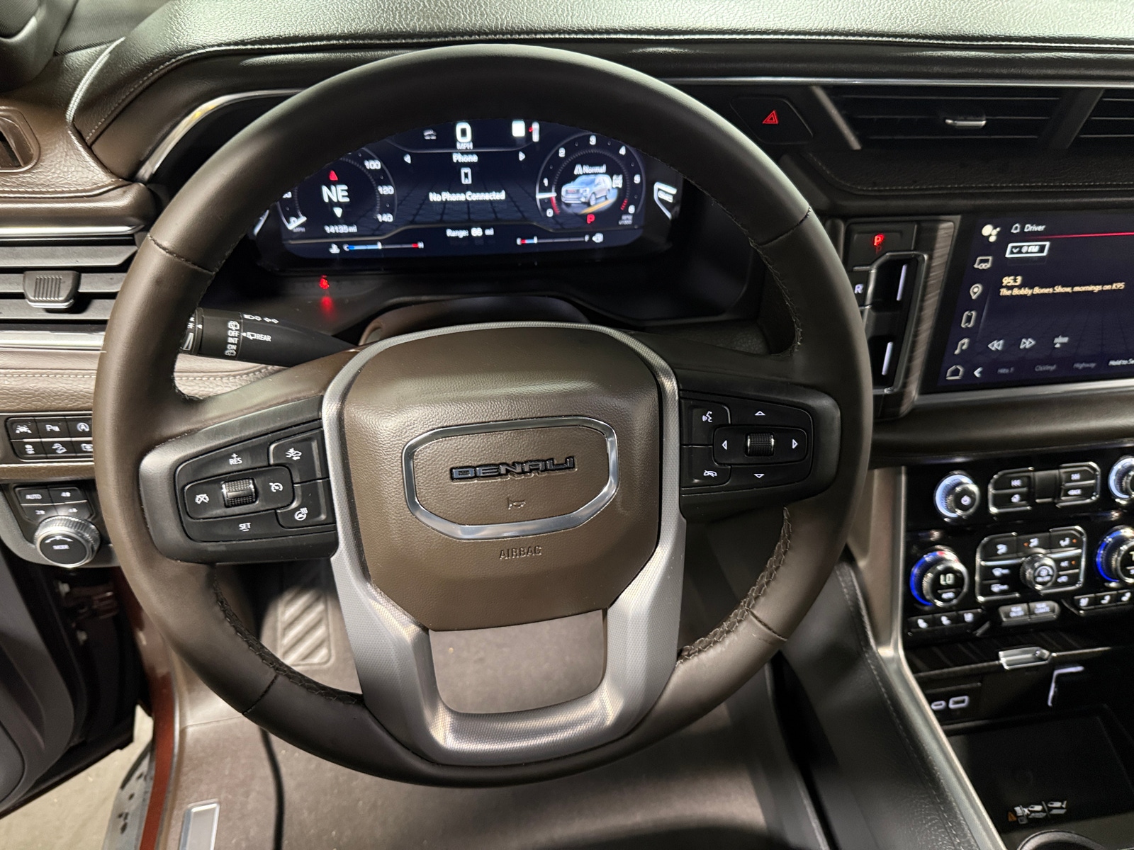 Thumbnail: 2023 GMC Yukon - 4